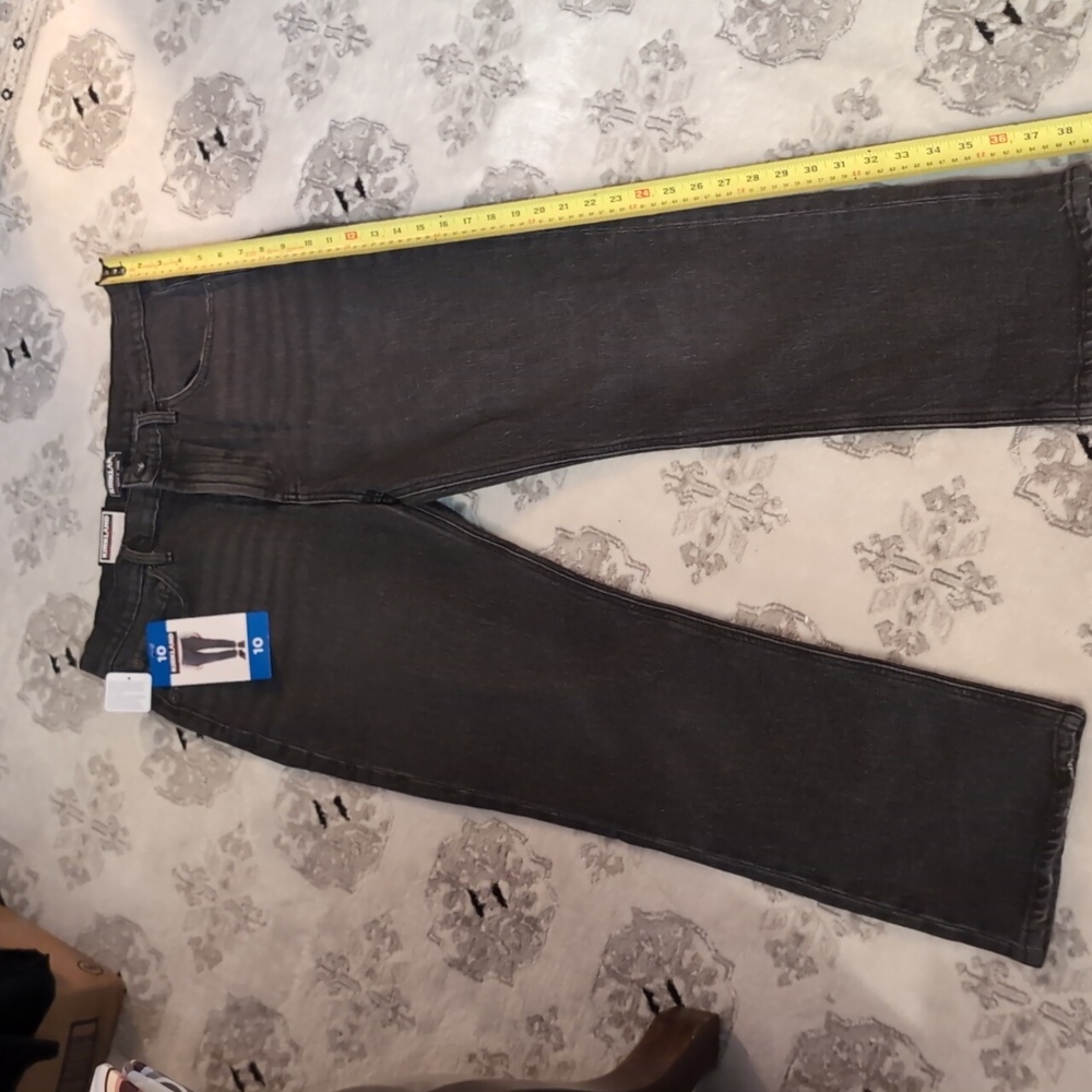 Sz 10 Kirkland High- rise straight Jean